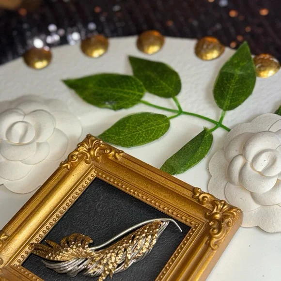 Gold and Silver Feather Brooch - Picture 10 of 16